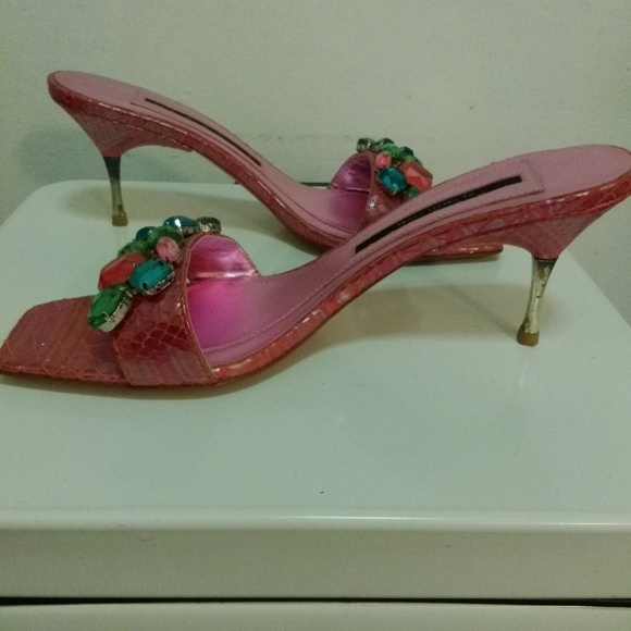 NEVER WORN! LAUNDRY JEWELED MULES - Picture 3 of 5